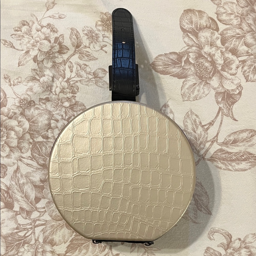 Calpak Beige Textured Hatbox Jewelry Case - Picture 7 of 7